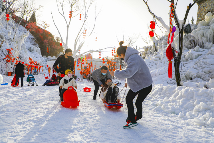 【新春走基層】慶陽(yáng)又添一處“冰雪世界”！除了“大”，還有千年古城的奇幻秘境！