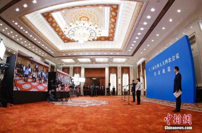大黨與小船、英雄與“雄鷹”……“代表通道”講述有溫度的中國