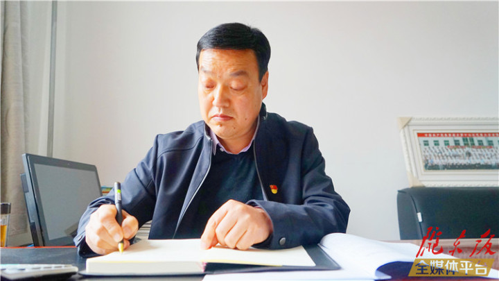 【脫貧攻堅(jiān)我來(lái)見(jiàn)證】脫貧攻堅(jiān)這份答卷，我們完成了