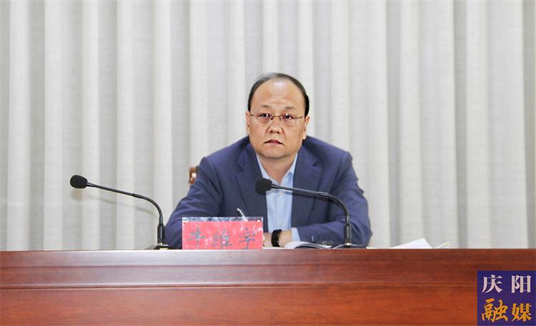 引大引強(qiáng)引頭部 為數(shù)字經(jīng)濟(jì)賦智賦能 ——訪慶陽市住建局黨組書記、局長(zhǎng)牛維宇