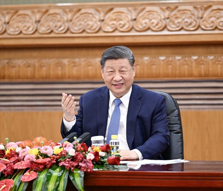 一見·通過這場會見，讀懂中國何以被視為“確定性的綠洲”