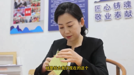 慶陽市民間布貼畫藝術(shù)代表性傳承人 李慶英：深化創(chuàng)新，讓布貼畫煥發(fā)新的生機(jī)