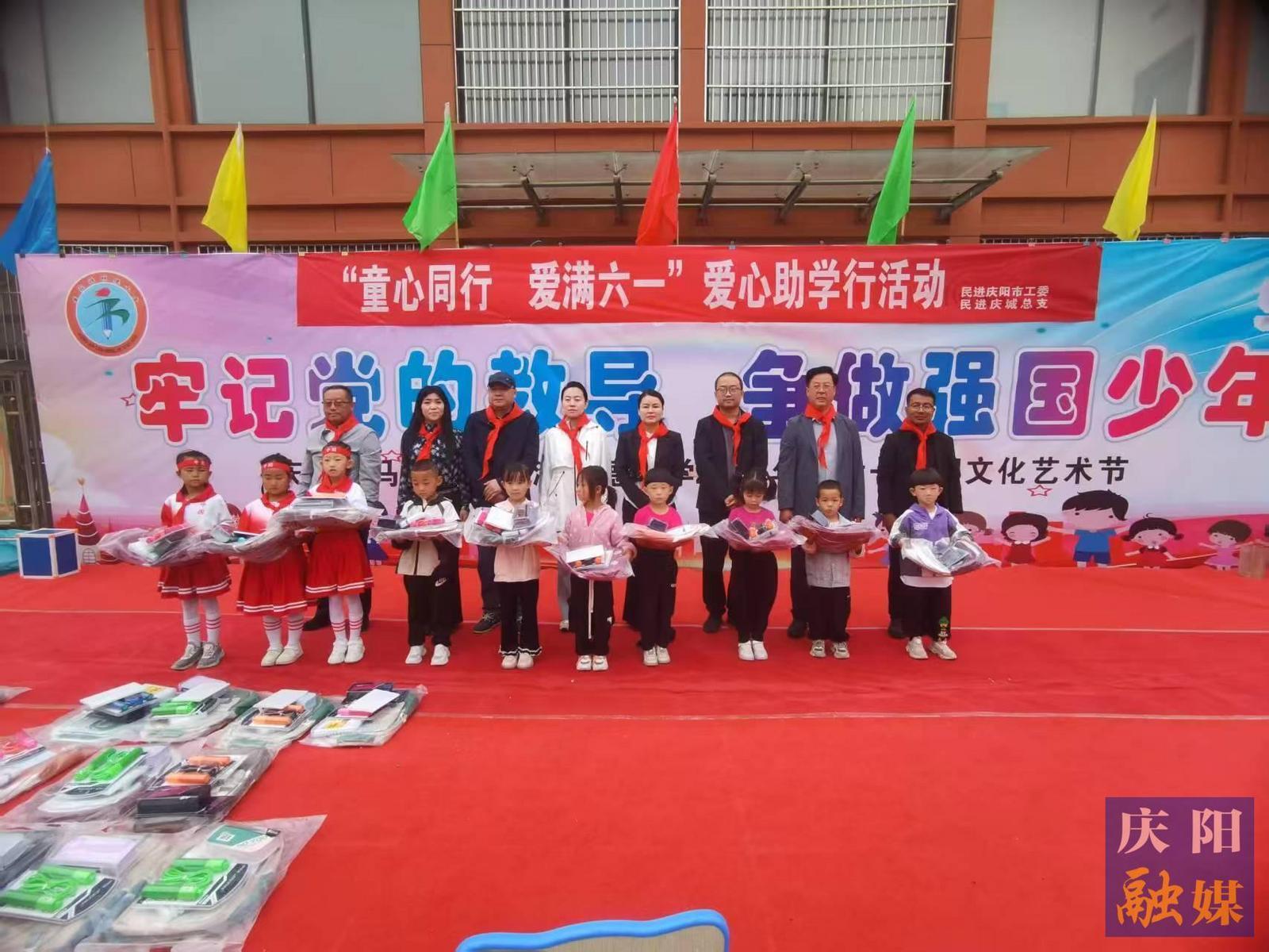 【委員工作室聯(lián)系服務(wù)界別群眾】民建民進(jìn)委員工作室：“專長(zhǎng)+特色”架起服務(wù)群眾“連心橋”